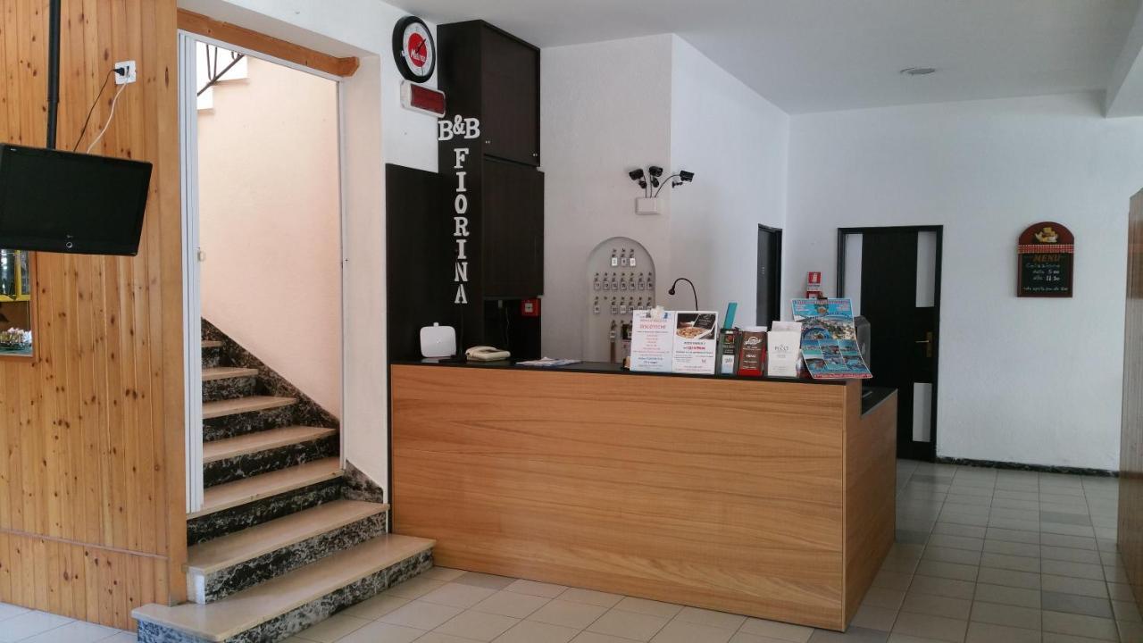 Fiorina Bed&Breakfast - Colazione Fino A Mezzogiorno - Beach Village Gratuito - Aquafan25 Oltremare20 Ричоне Екстериор снимка