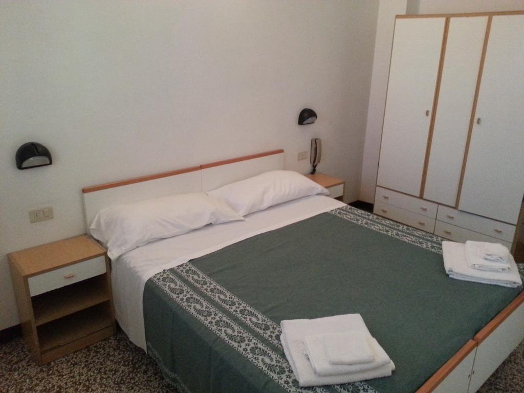 Fiorina Bed&Breakfast - Colazione Fino A Mezzogiorno - Beach Village Gratuito - Aquafan25 Oltremare20 Ричоне Стая снимка